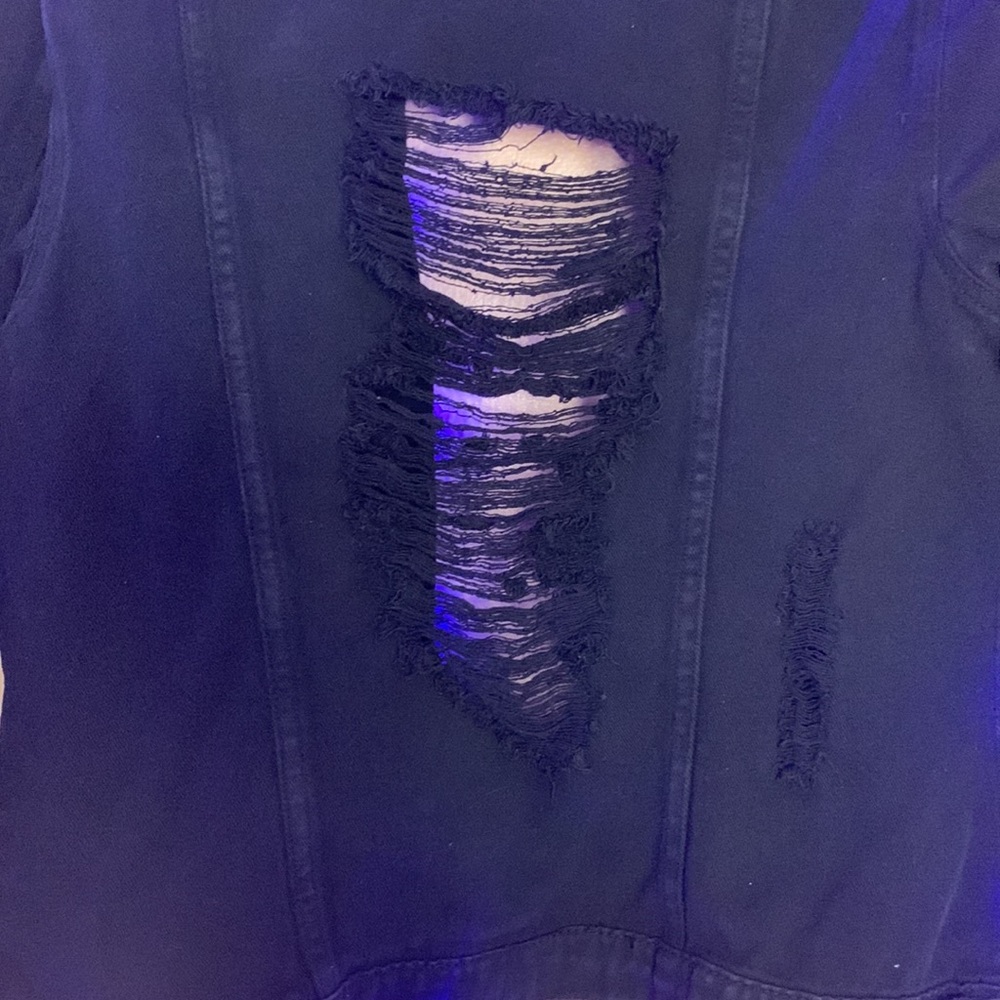 Black Denim Ripped Jacket - Picture 5 of 5